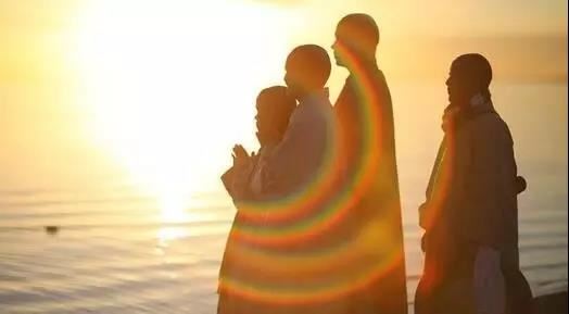 花瓶居然也能招桃花，家居花瓶如何招桃花？