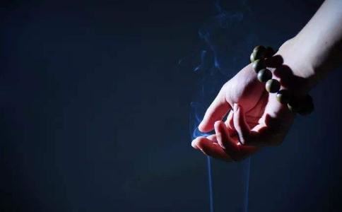 四个字的名字好听吗男生 四个字的名字会不会很不方便